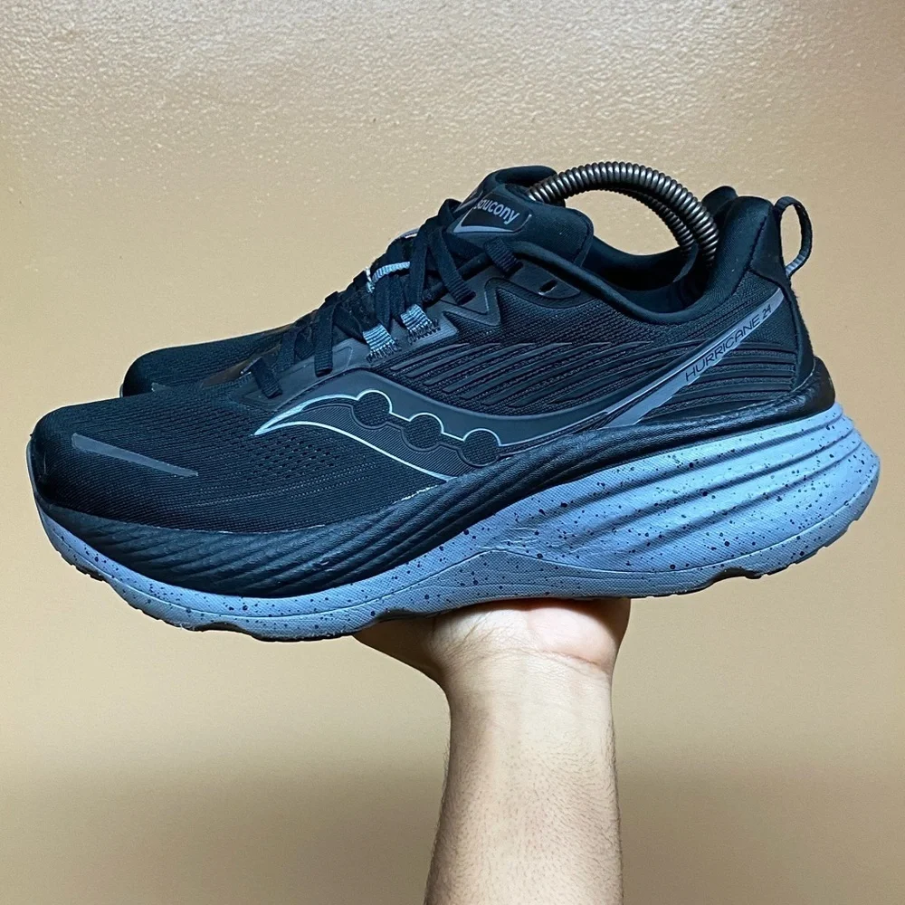 Saucony Hurricane 24 Men’s Running Sneakers Black Shadow Size 9.5 S20933-101